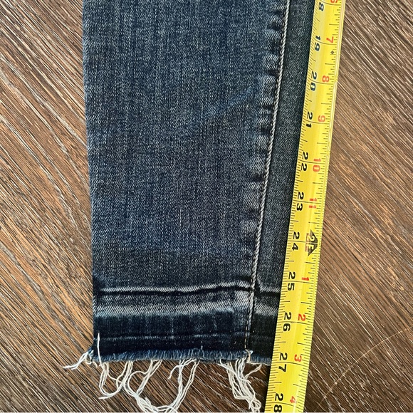 Judy Blue Distressed Medium Wash Denim Blue Jeans Size 5/27 - Picture 8 of 13